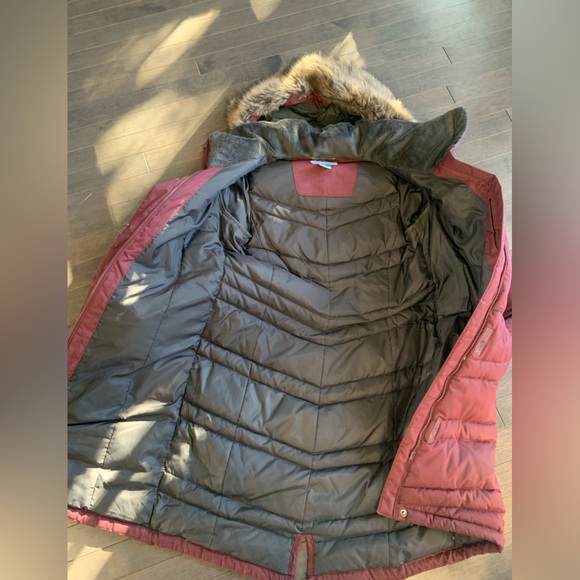 Burgundy Columbia Winter Jacket Women’s S w/ Faux Fur Hood Linning - Picture 8 of 11